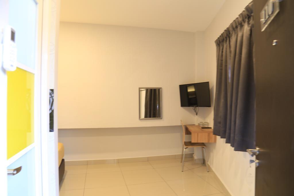 Lavana Hotel Batu Caves Bagian luar foto