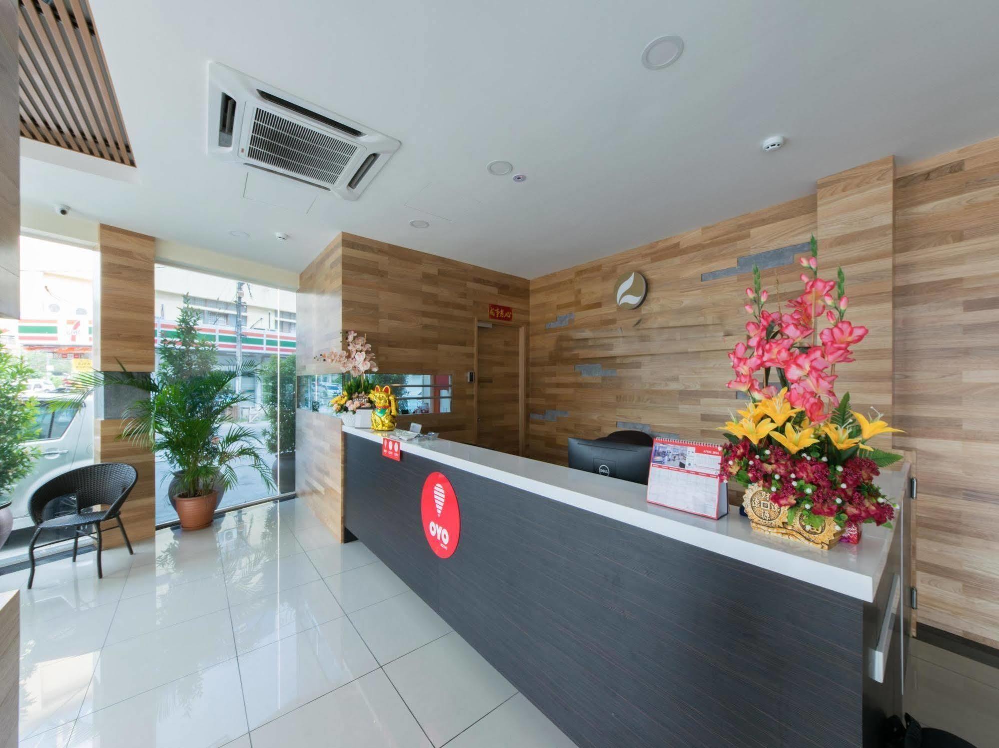 Lavana Hotel Batu Caves Bagian luar foto