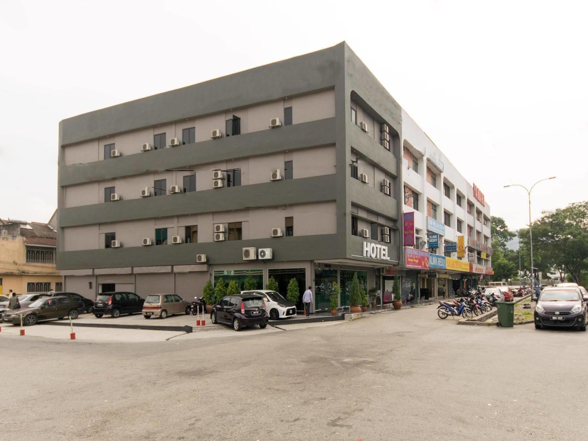 Lavana Hotel Batu Caves Bagian luar foto
